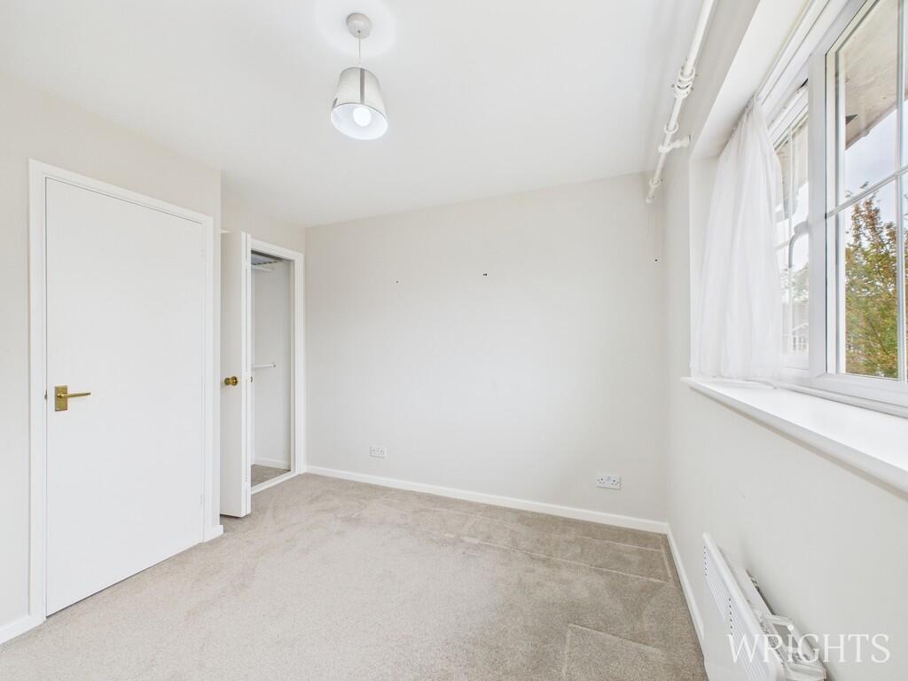 CAM05659G0-PR0018...