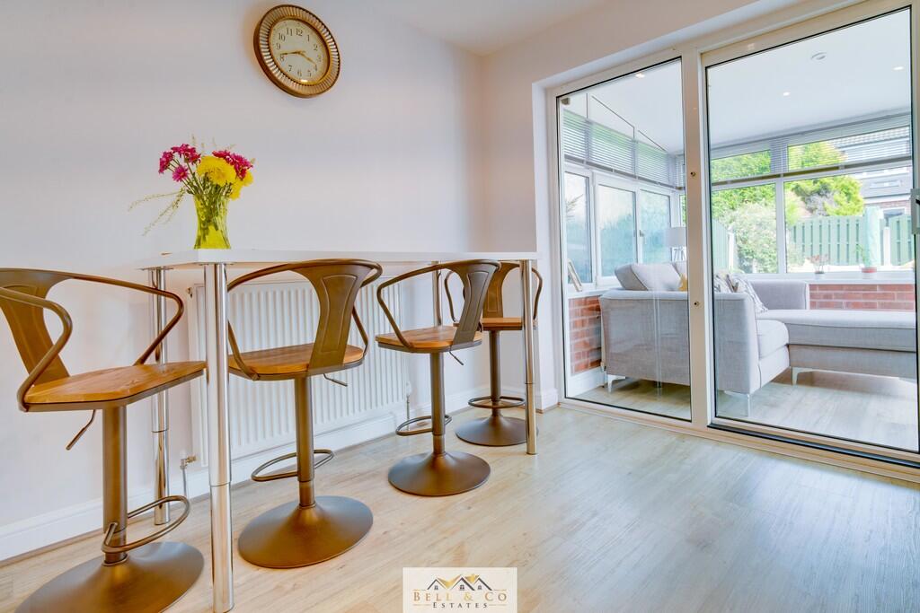 Kitchen Diner  1