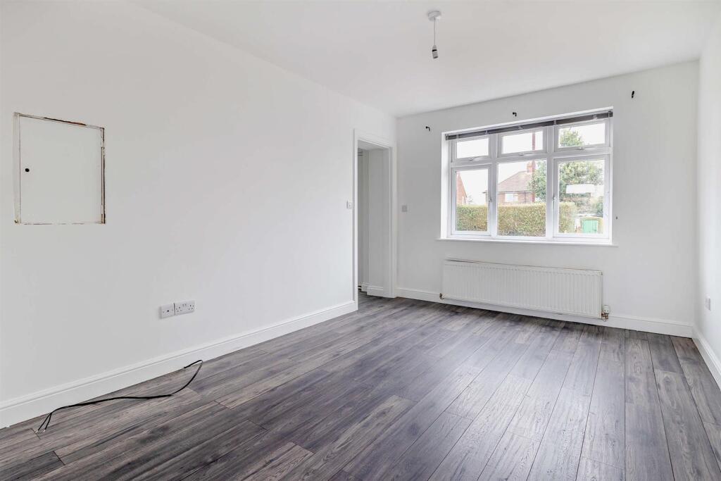 8640300-interior07-800.jpg