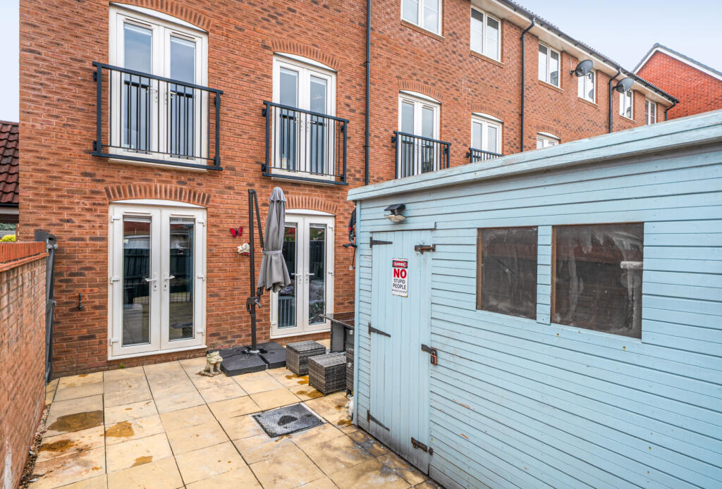 1-1304477-1-6846b...