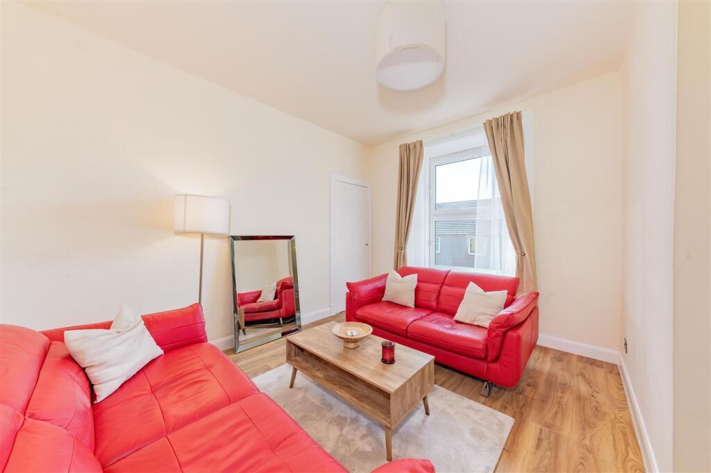 2L 17 Morgan Street Dundee-7.JPG