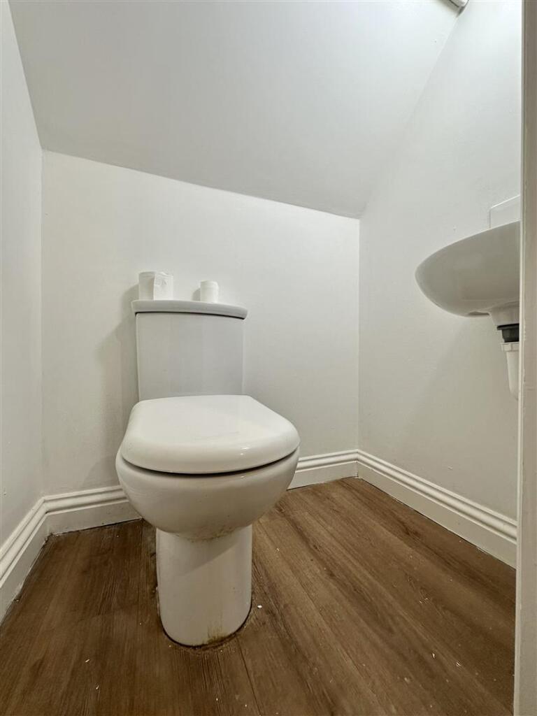 Utility and Cloackroom