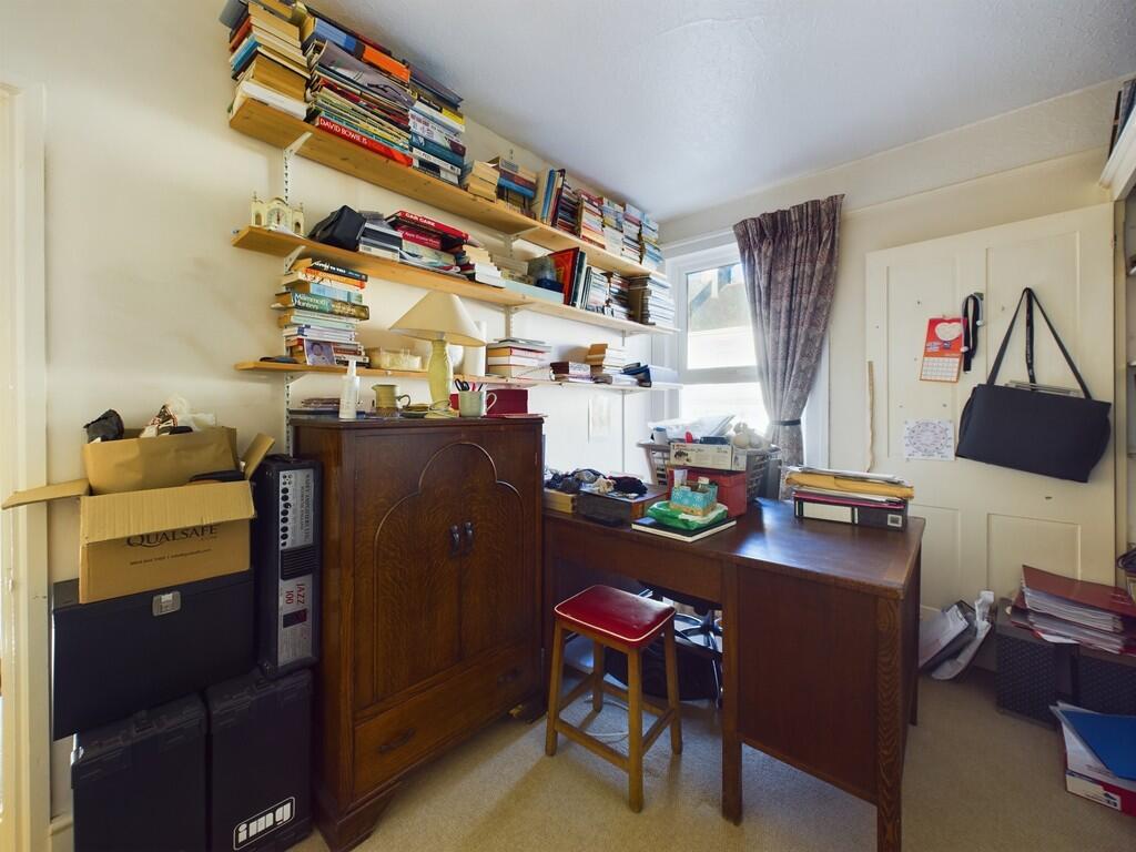 CAM03974G0-PR0090...