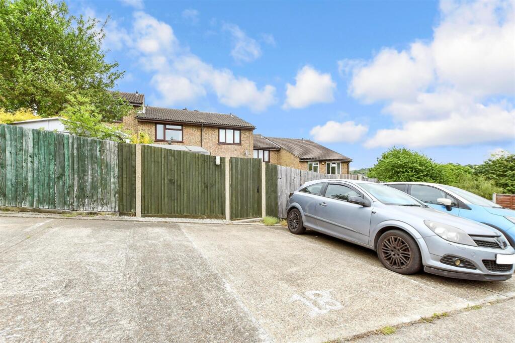 Driveway/Parking