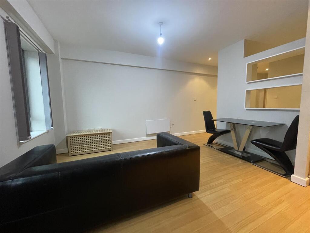 Livingroom.jpeg