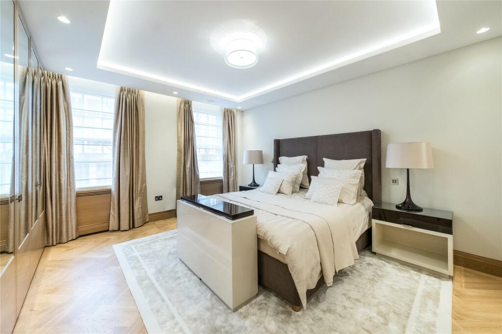 Master Bedroom 1