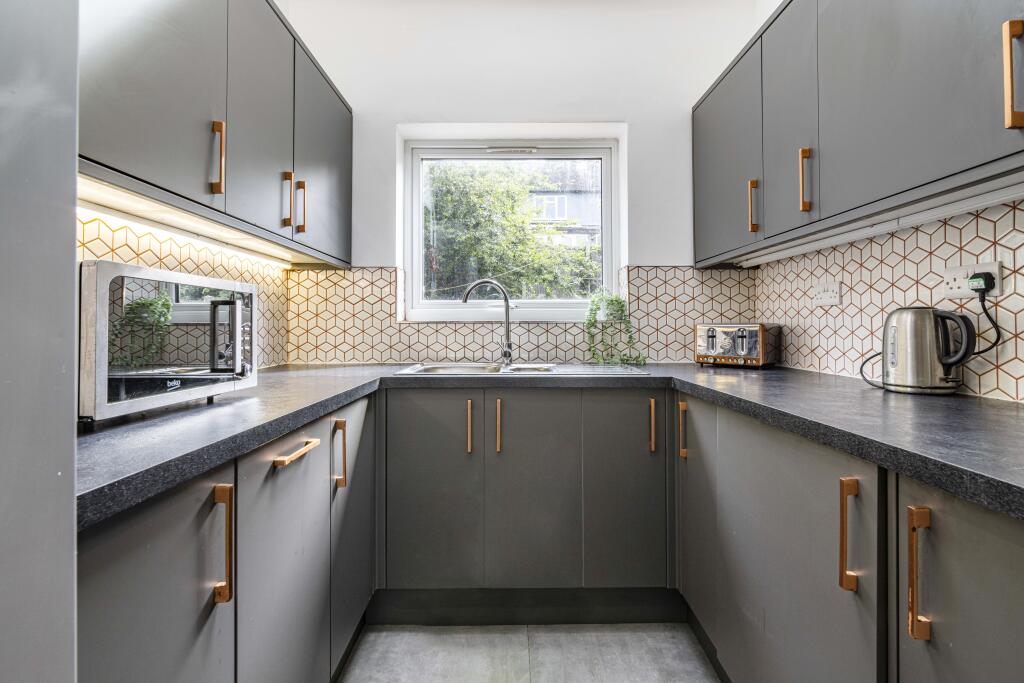 Kitchen 1