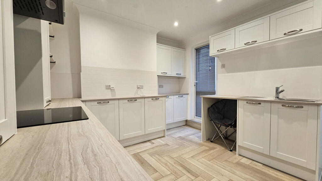 Oswald Road, Dover, CT17 0JS