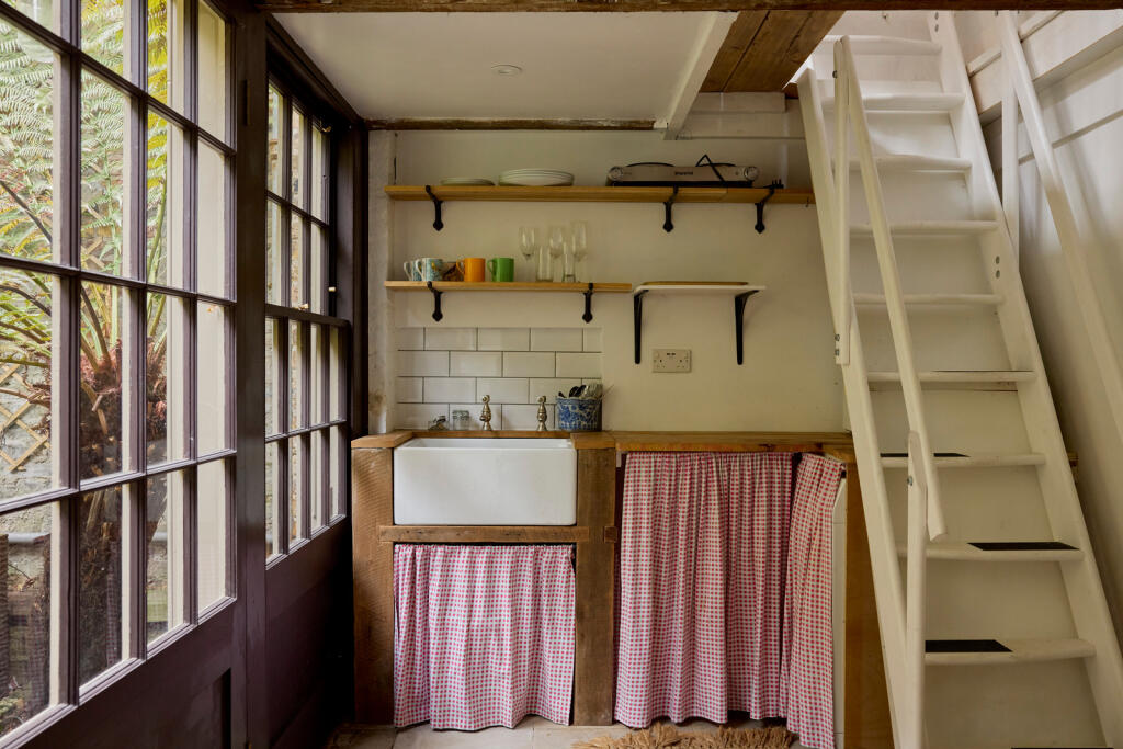 318279 - INIGO_TURNER STREET_46.JPG