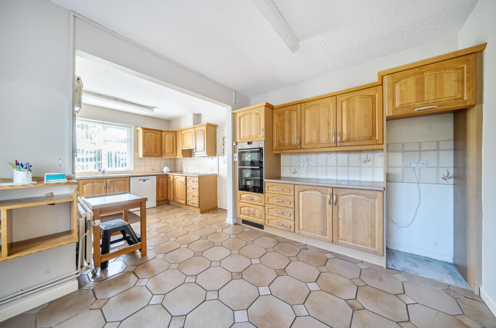 1350791-8-68c2ecb...