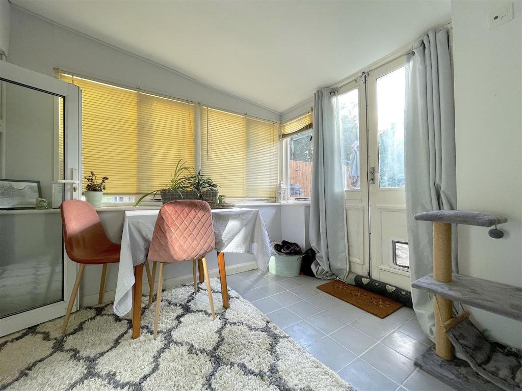 Dining Room (2).jpeg