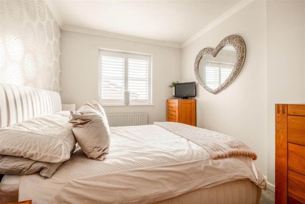 9 Blackthorn Close_9.jpg