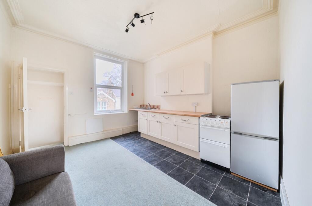 EweMove Harrogate First Floor Kitchen