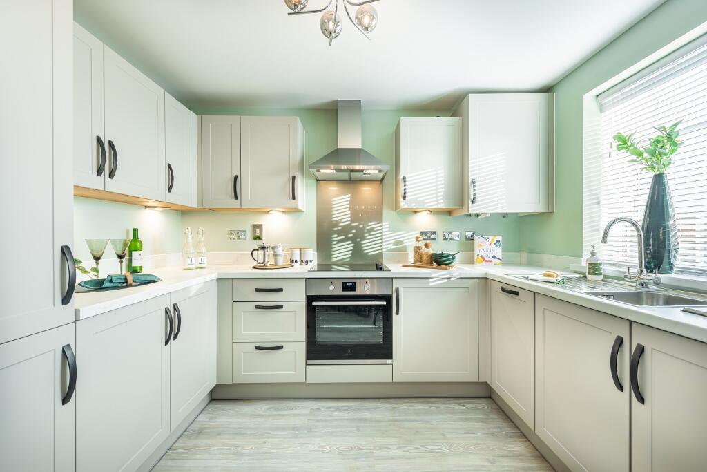 MODERN KITCHEN