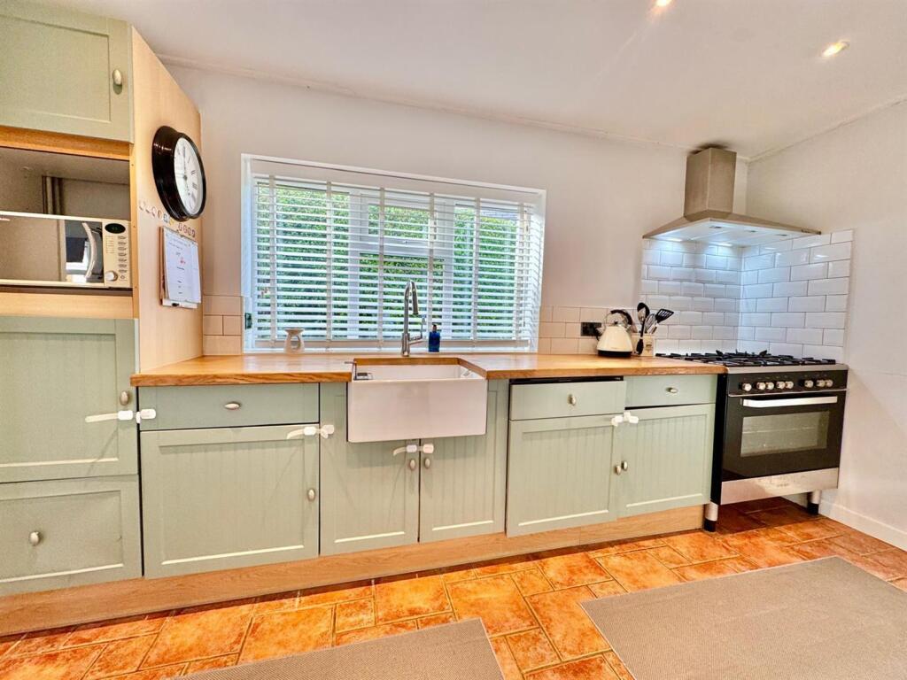 PHOTO-2025-09-14-18-28-24 (14).jpg