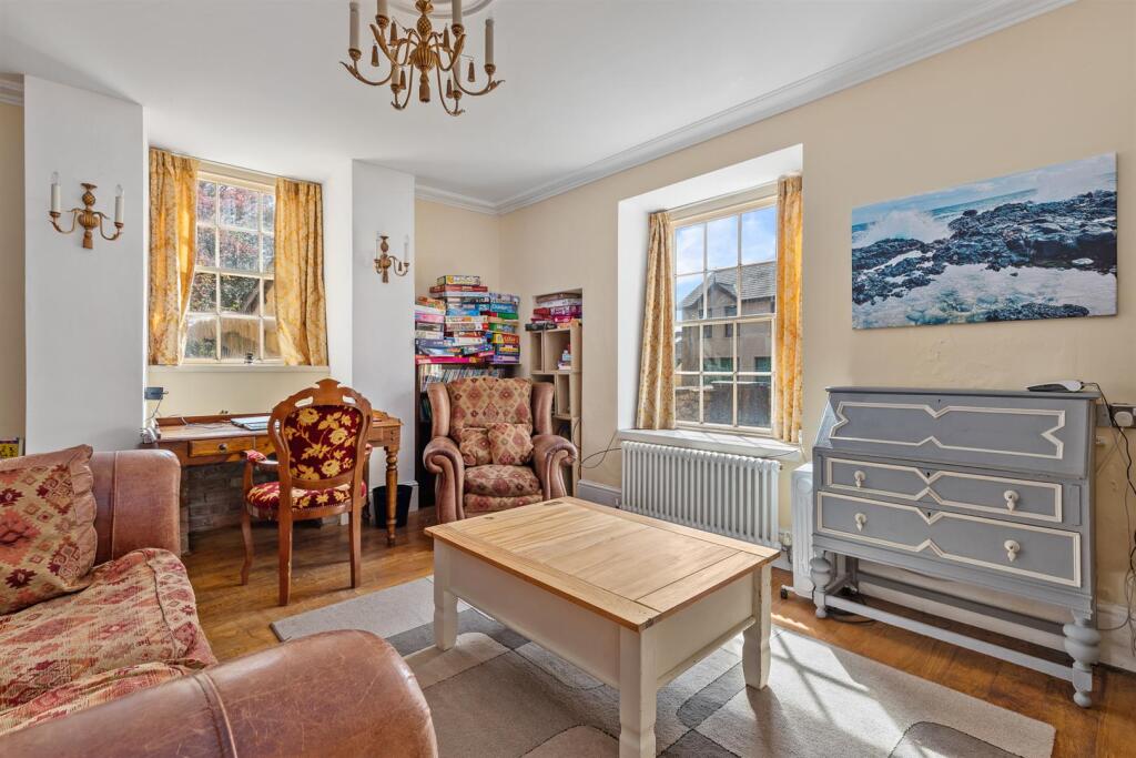 Bell Tree House Tenby  -10.jpg