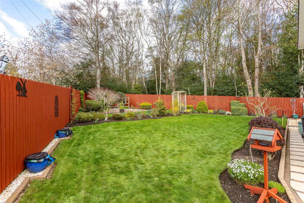 6 Eildon Lodge Gardens Galashiels Low Res 38.JPG