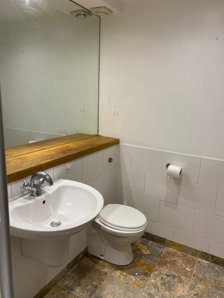 8 Bathroom