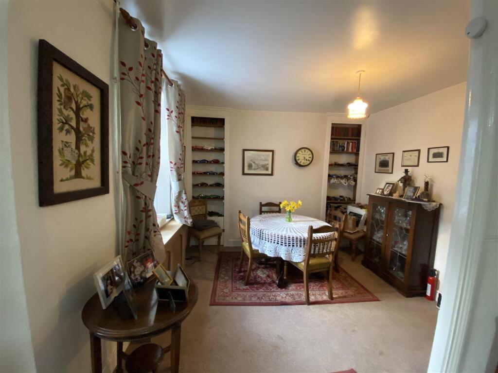ANOTHER ROOM ASPECT