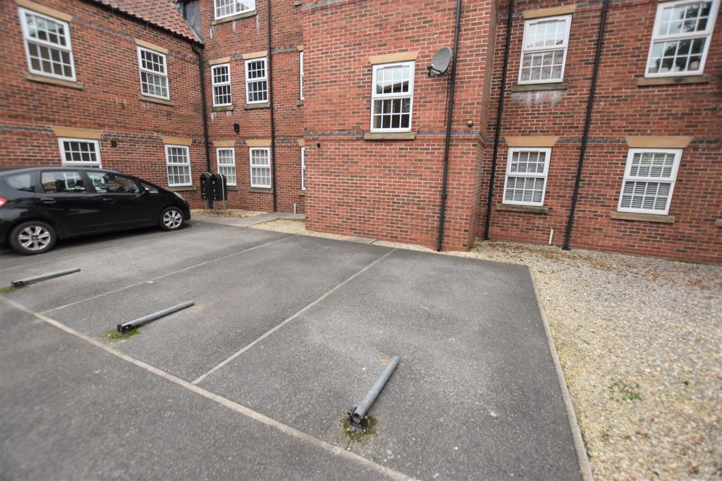 Parking.jpg