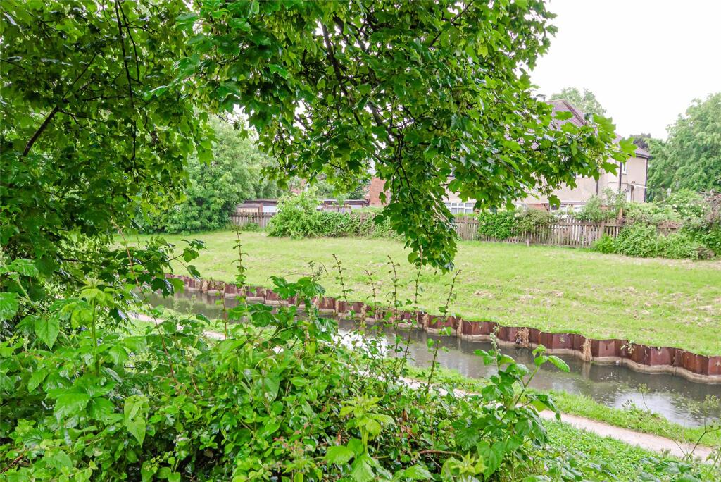 Canal Views C