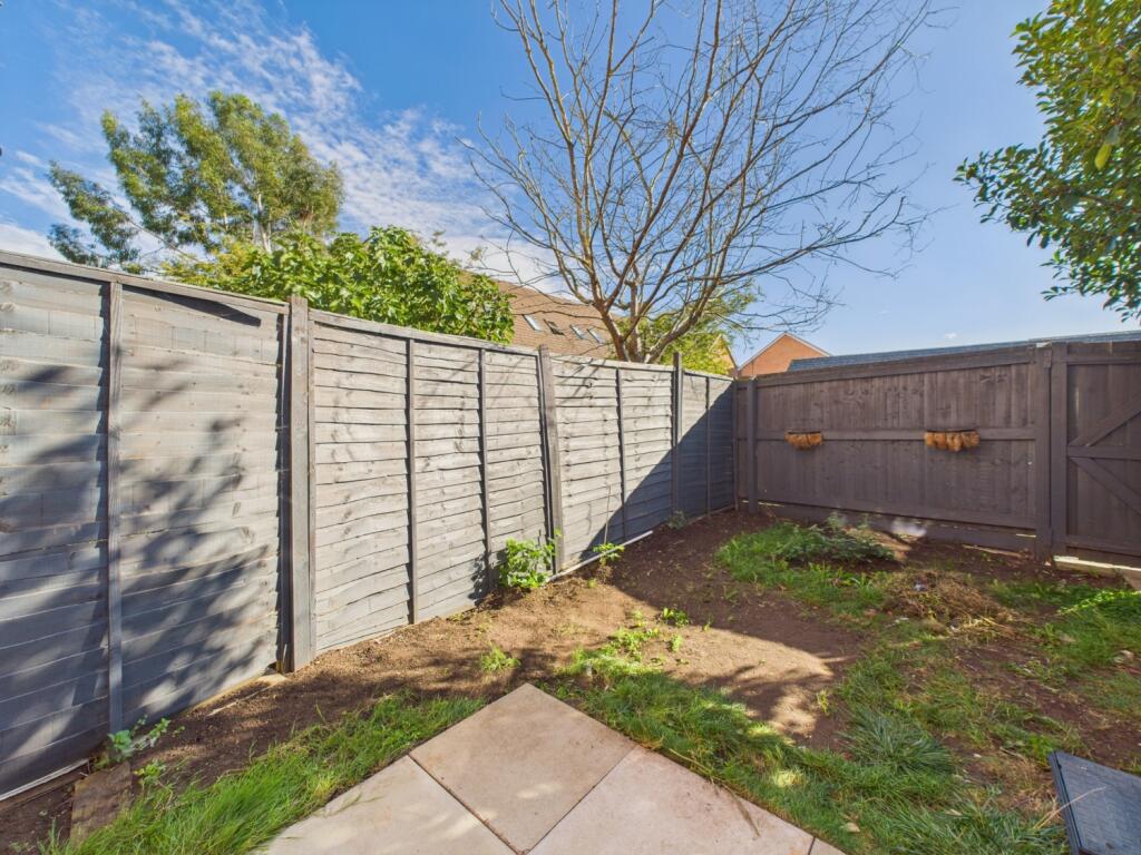 CAM01909G0-PR0391-STILL018