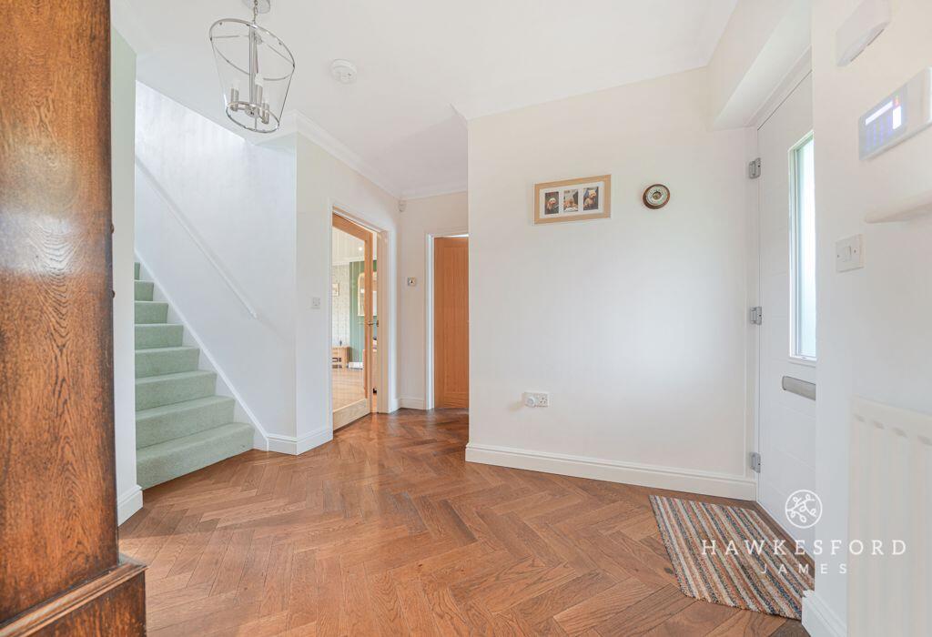 Dental Close, Sittingbourne - Entrance hall