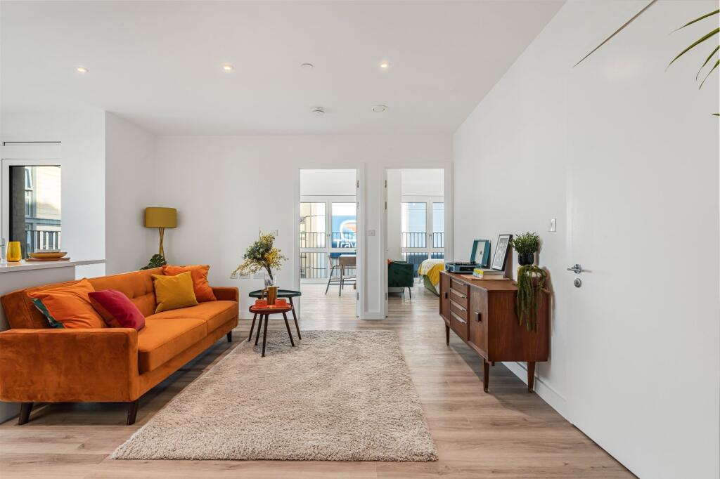 Corner Place, 
13-19 Herald Street, E2