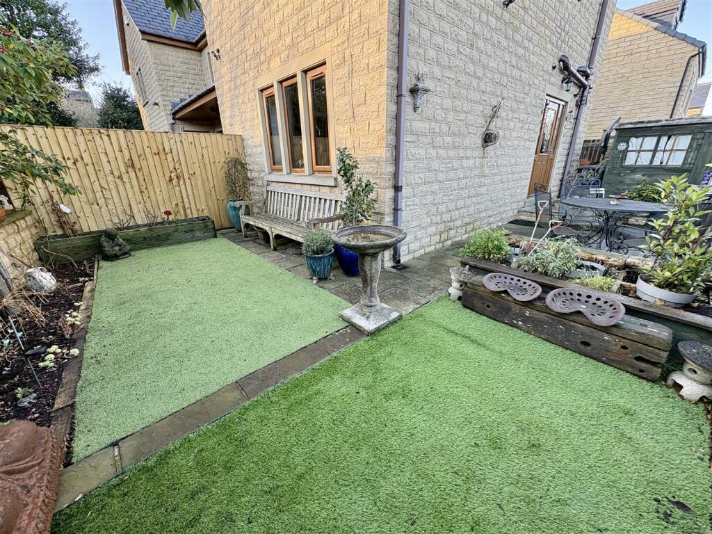 Bramleys Estate Agents - Ainley Street - Elland (3
