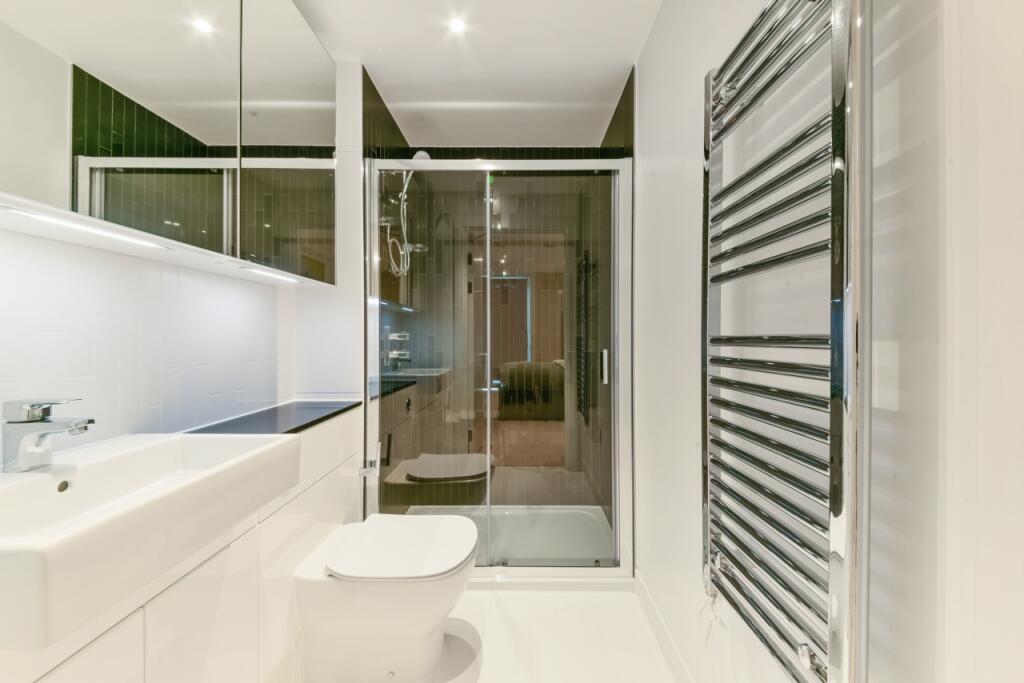 Bathroom - Weymouth