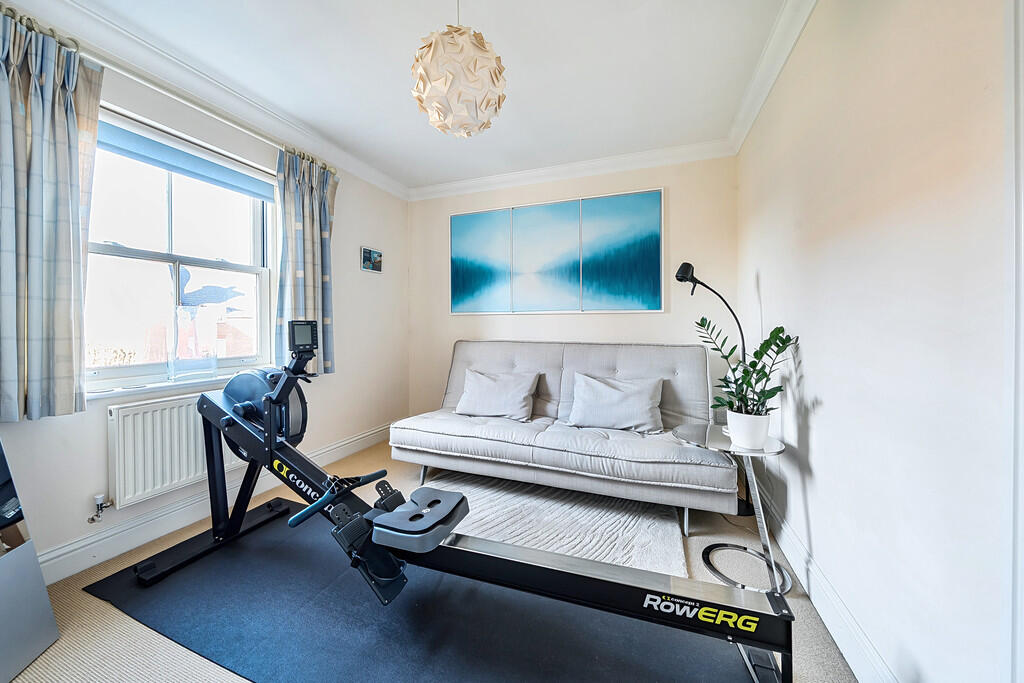 1385402-10-693062...