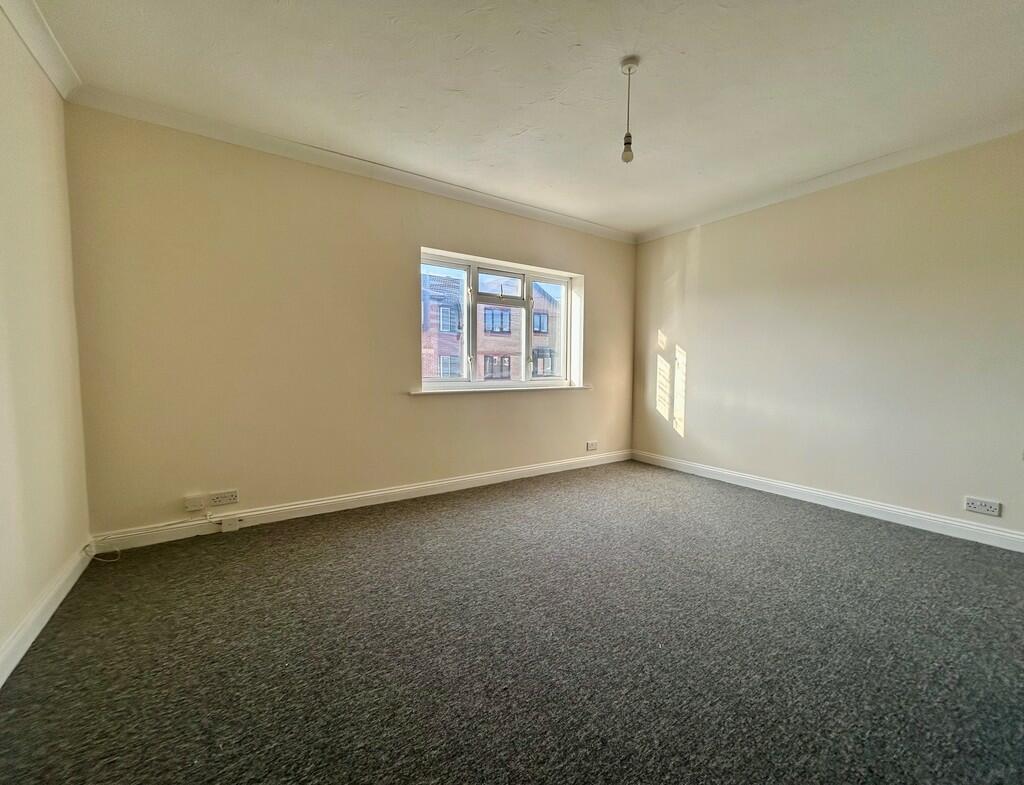 Living Room (2)