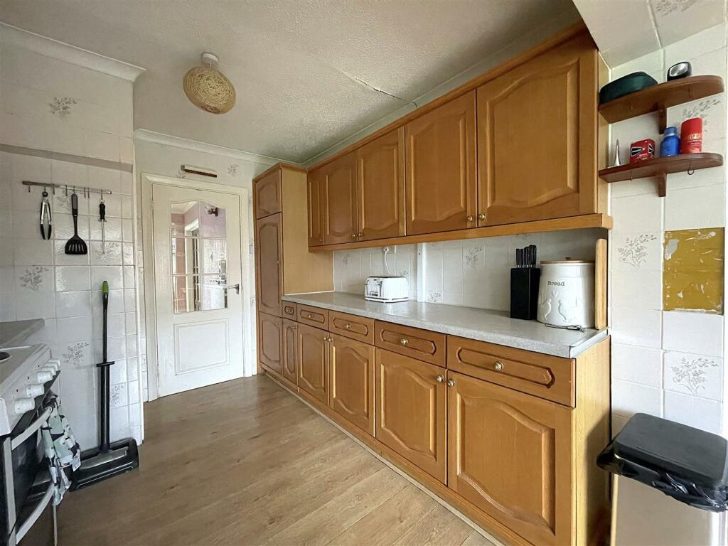 Kitchen (1).jpeg
