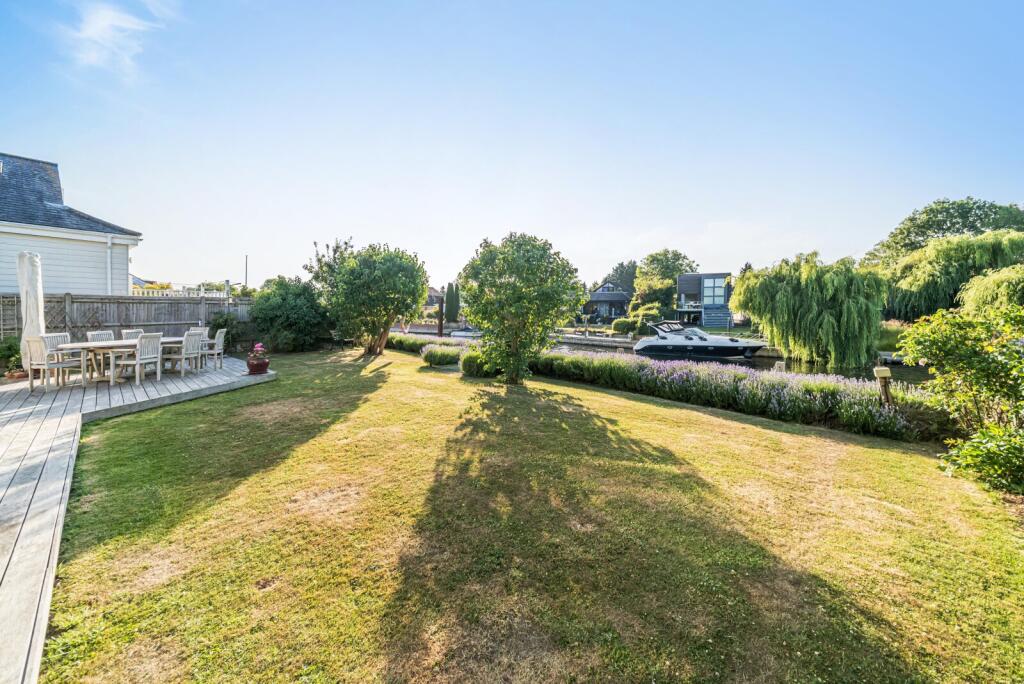 1313553-7-6855a94...