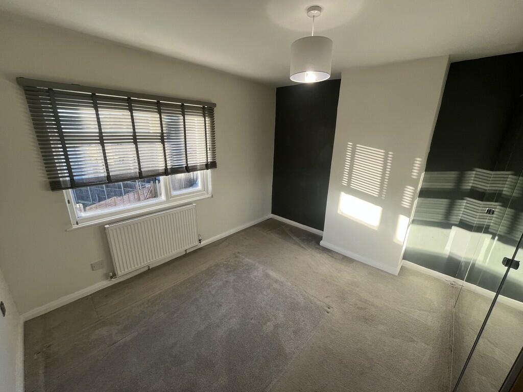 Double Bedroom Se...
