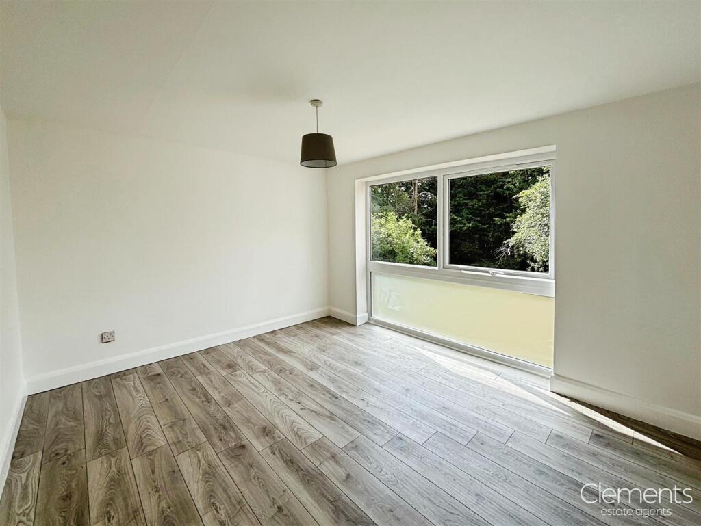 acff59df-Photo 208-22-25 2C 2013 2008 2022.jpg