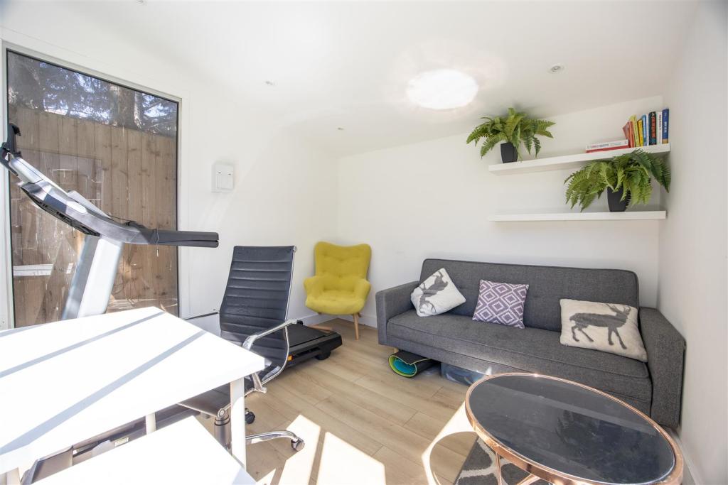 Garden Office