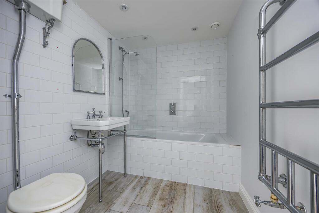 Flat 3, 25 McKinley Road, Bournemouth-PorticoMarke