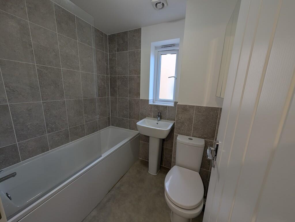 PXL_20251028_1326...