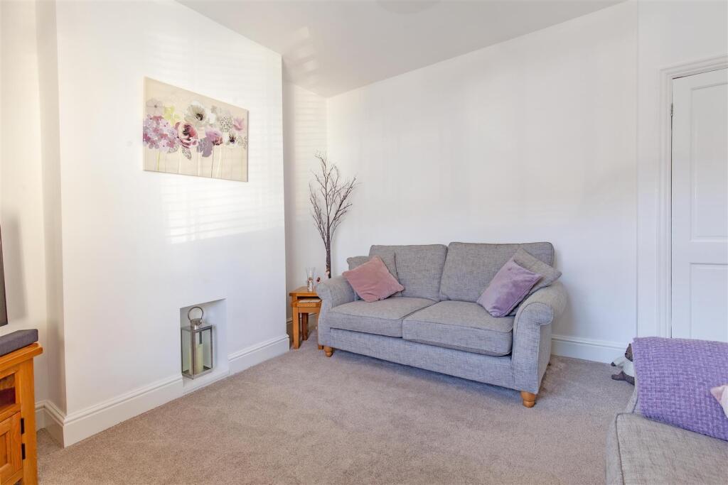 Reception Room-2.jpg