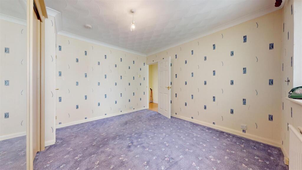 Hyacinth Close Bedroom