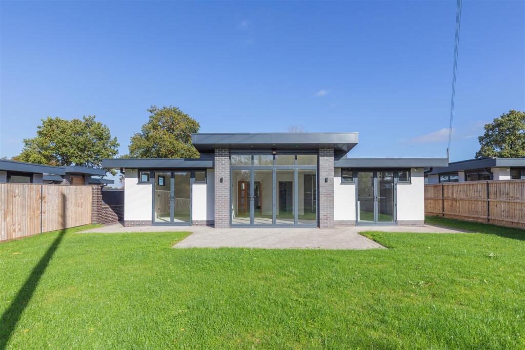 8666547-exterior08.jpg