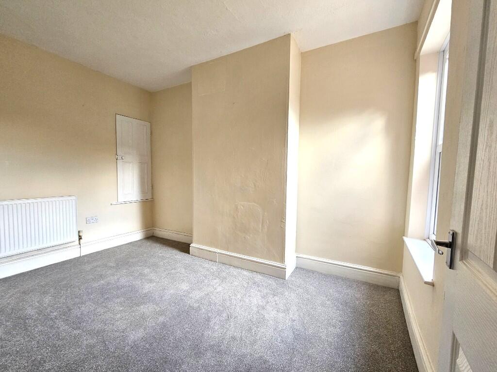 BACK BEDROOM