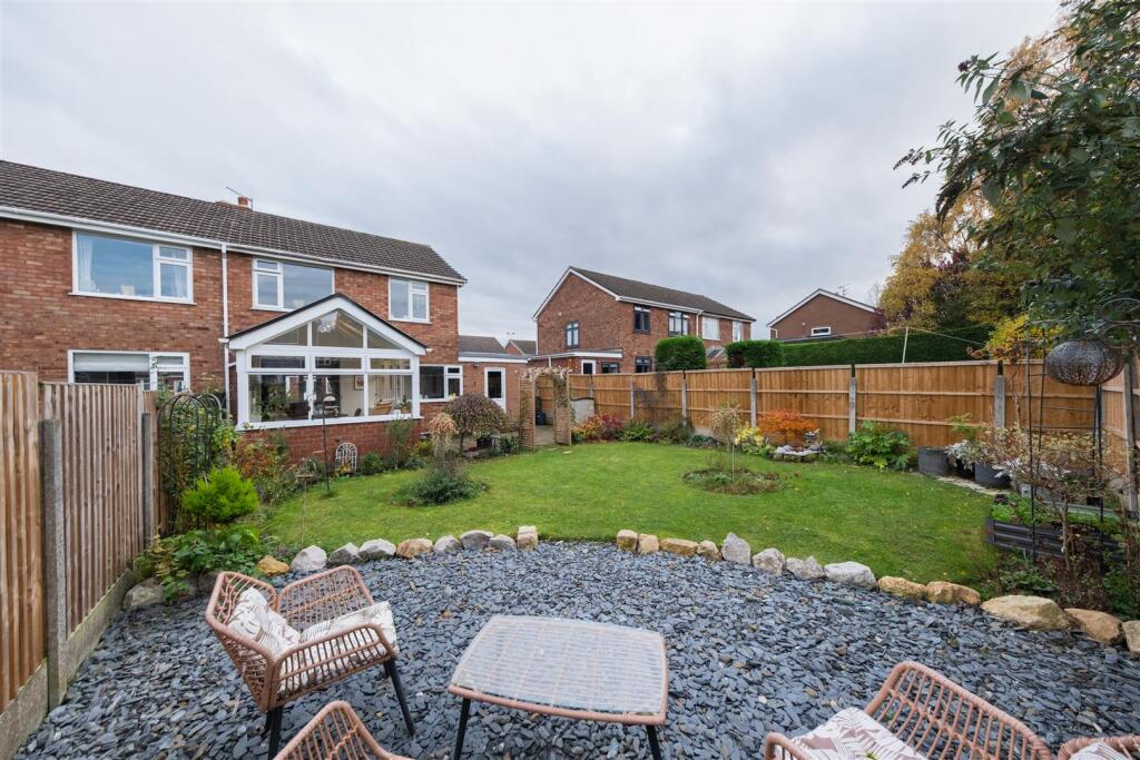 24 Limewood Crescent-037.jpg