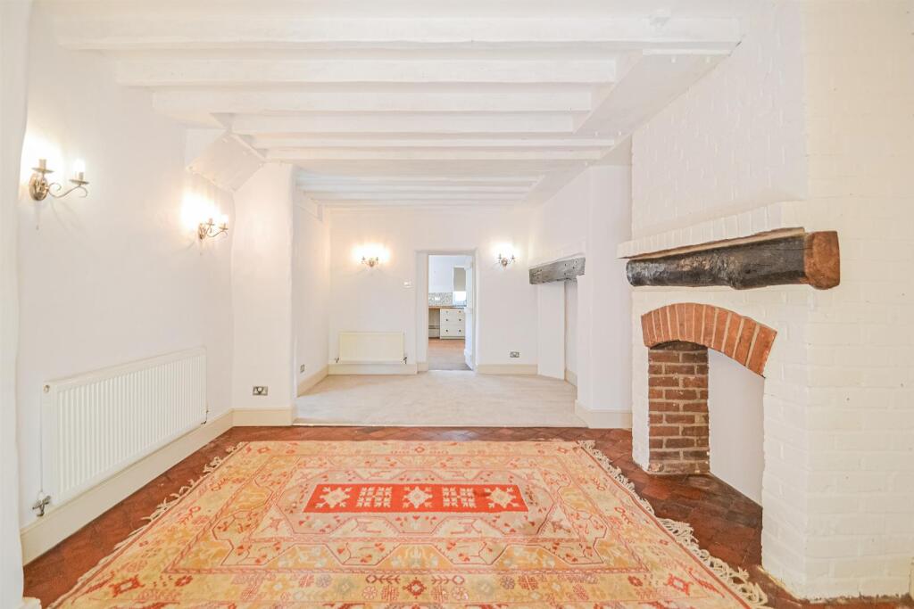 Lounge / Dining Room