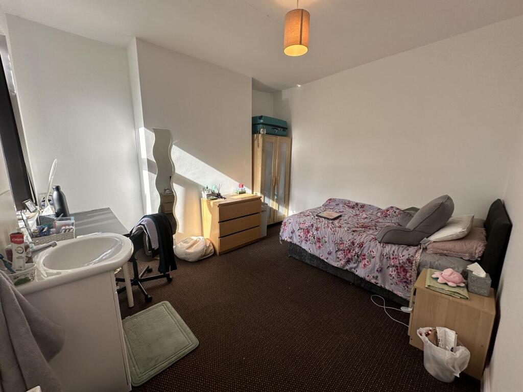 3ca.room3.JPG