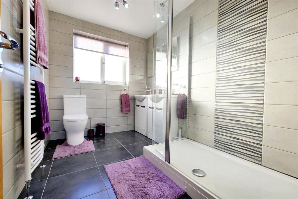 Ensuite_1.jpeg