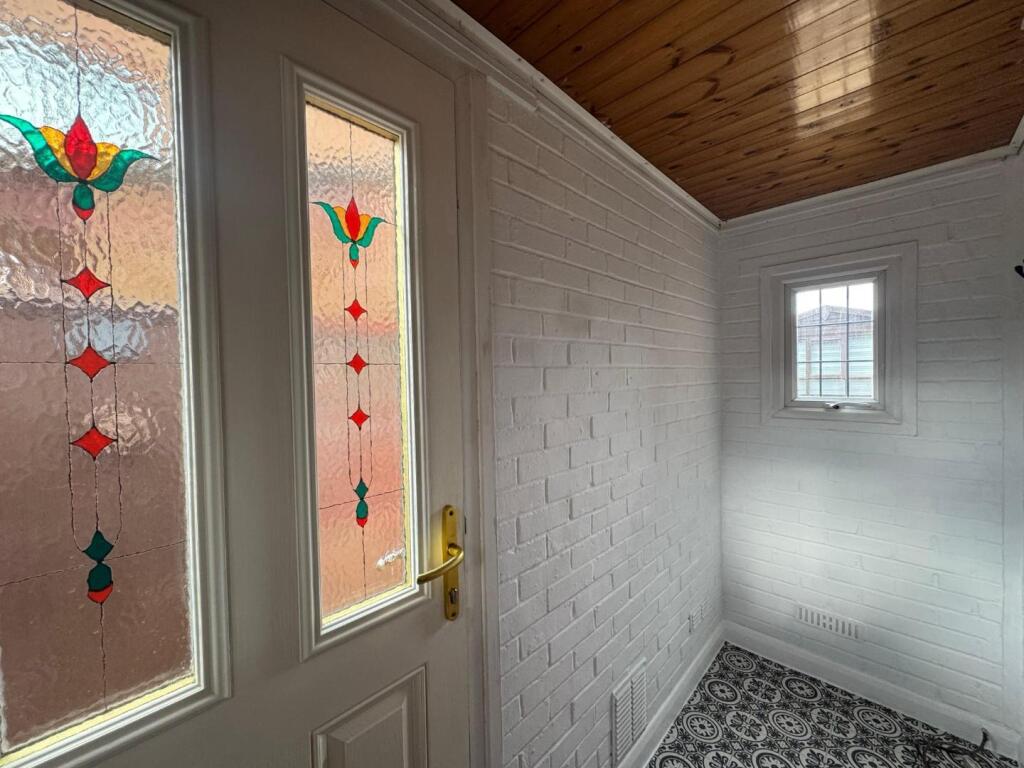 WhatsApp Image 2025-04-22 at 18.12.00_95c31758.jpg