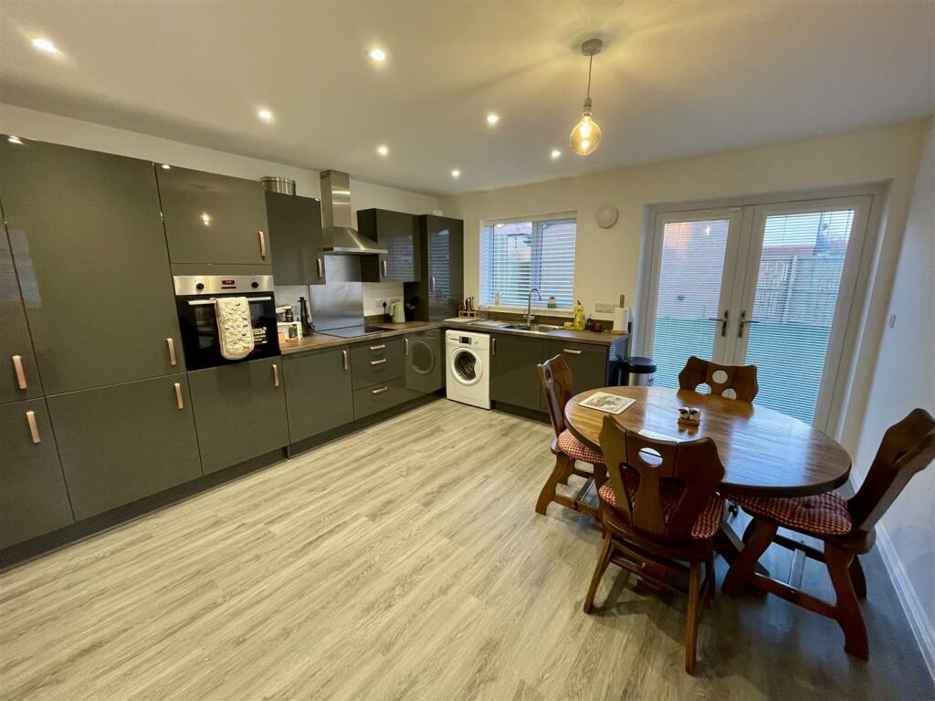 Kitchen/Breakfast Room