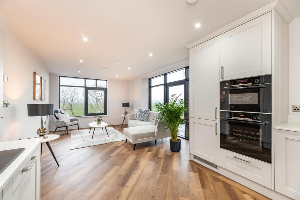 Kitchen to Sitting Room